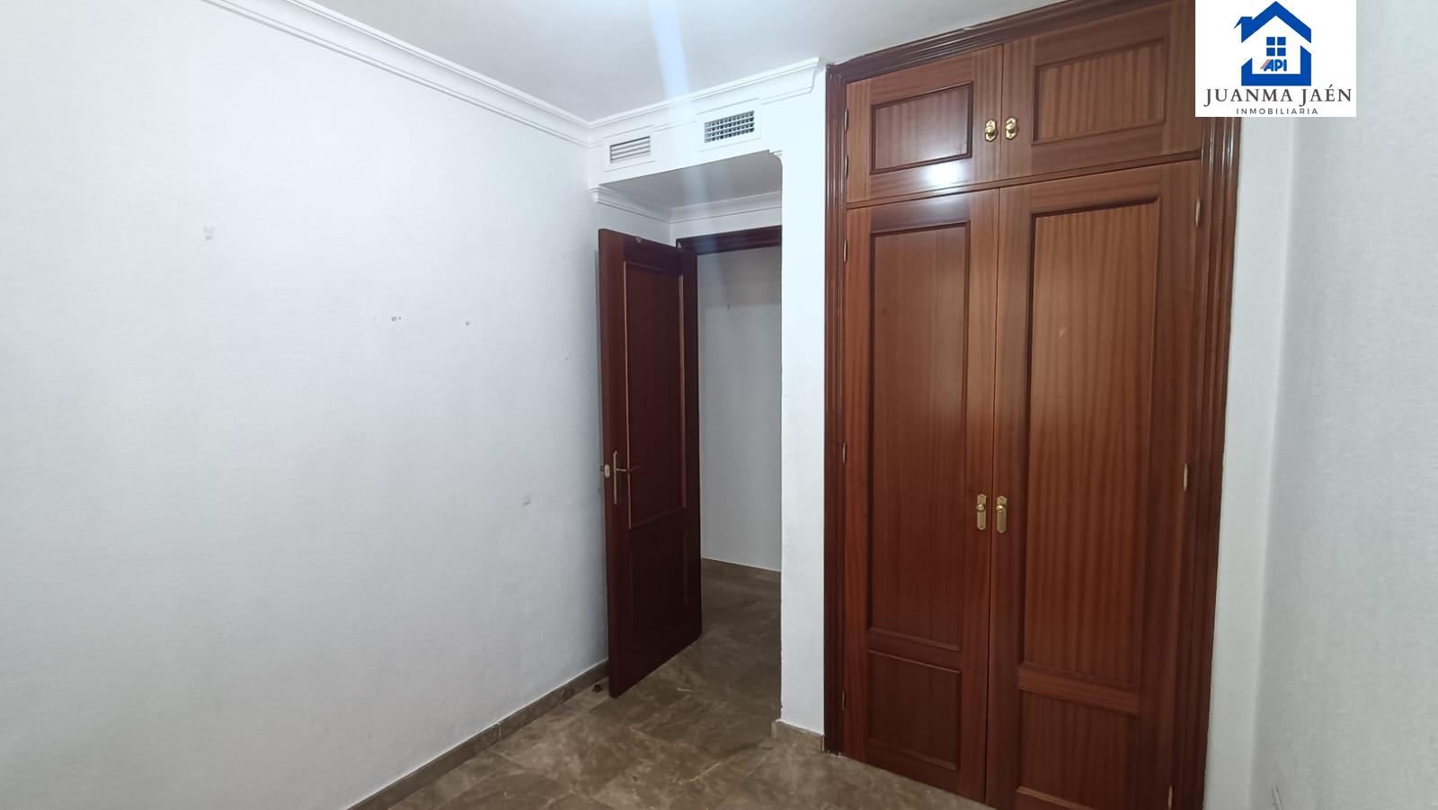 For sale of flat in San Fernando