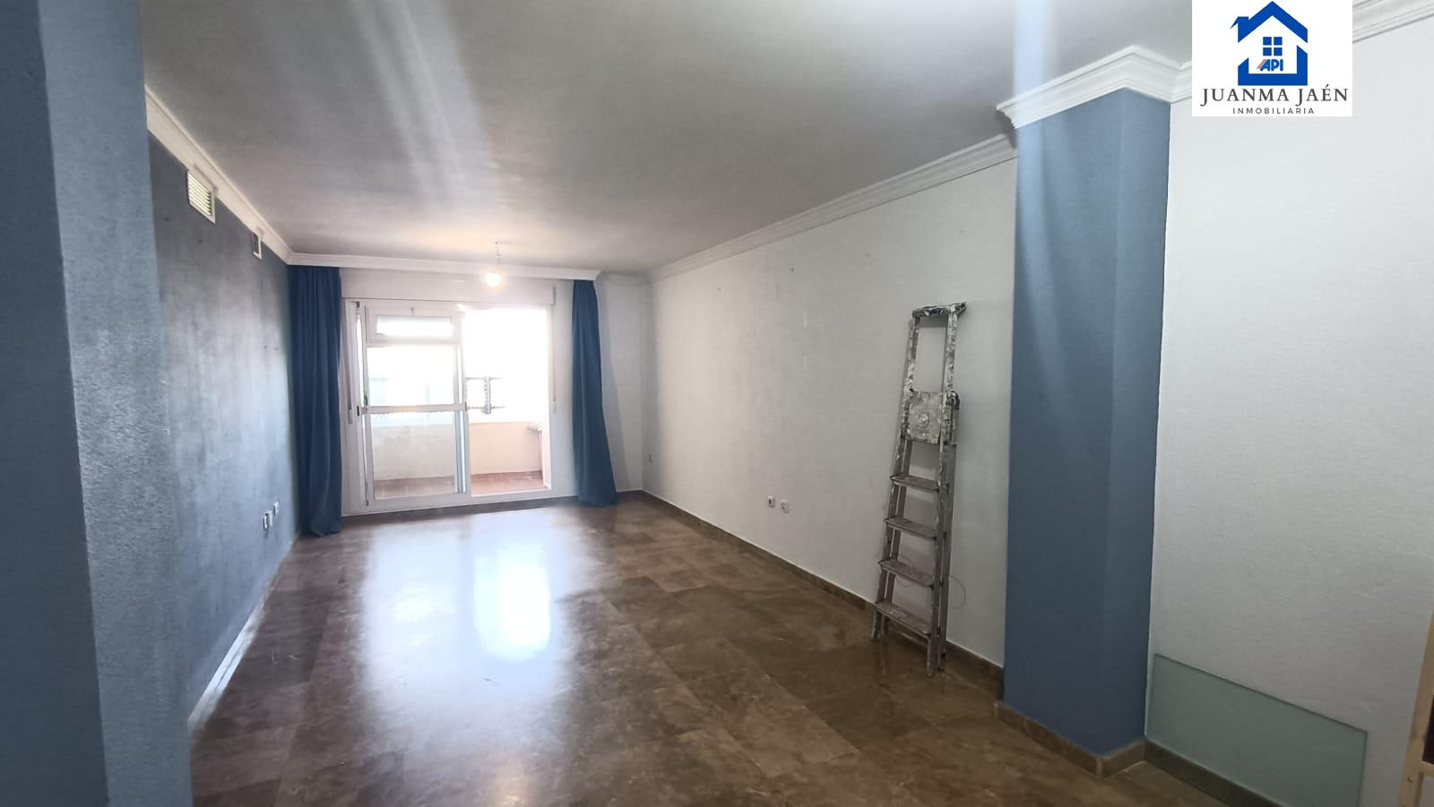 For sale of flat in San Fernando