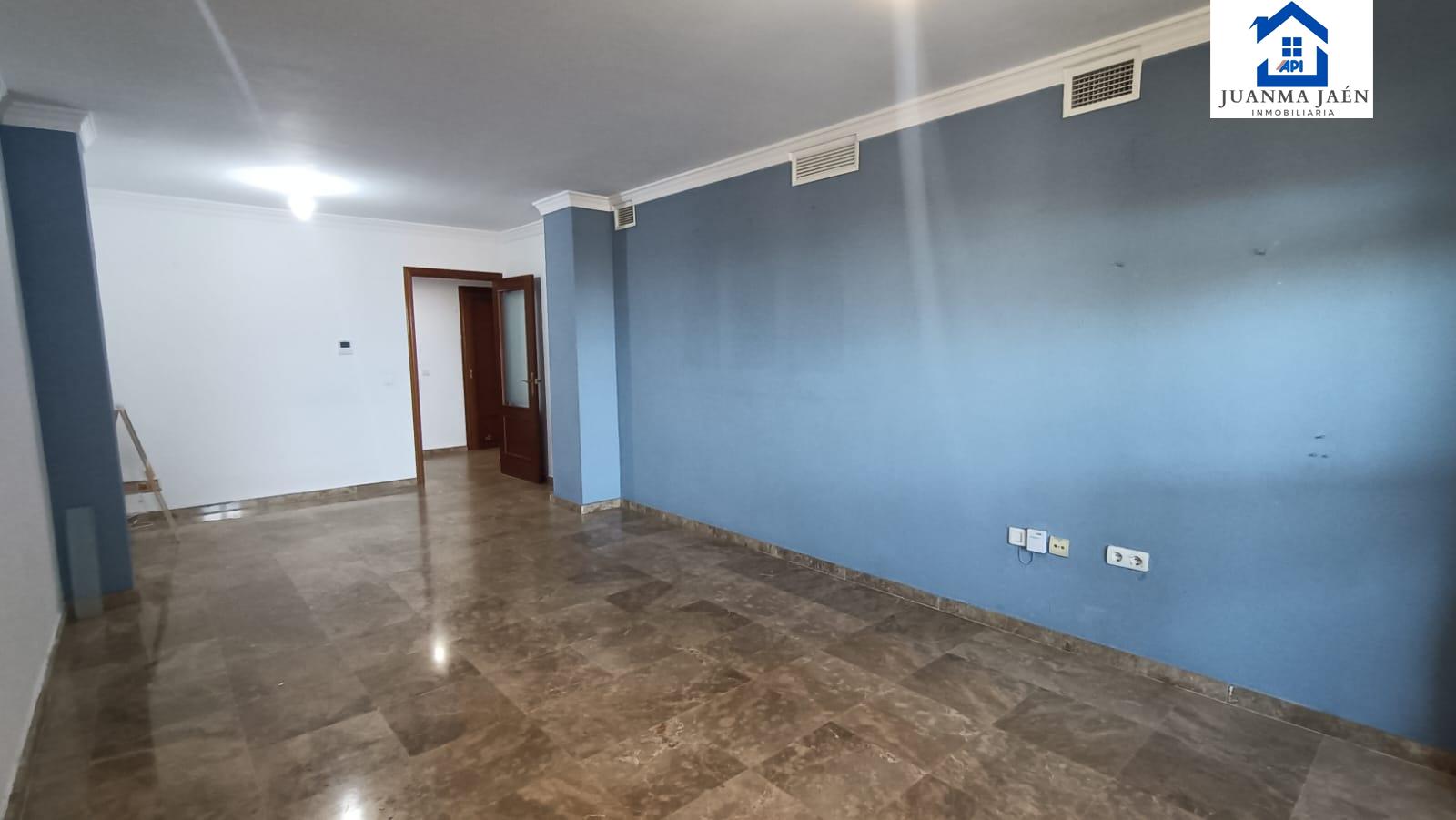 For sale of flat in San Fernando