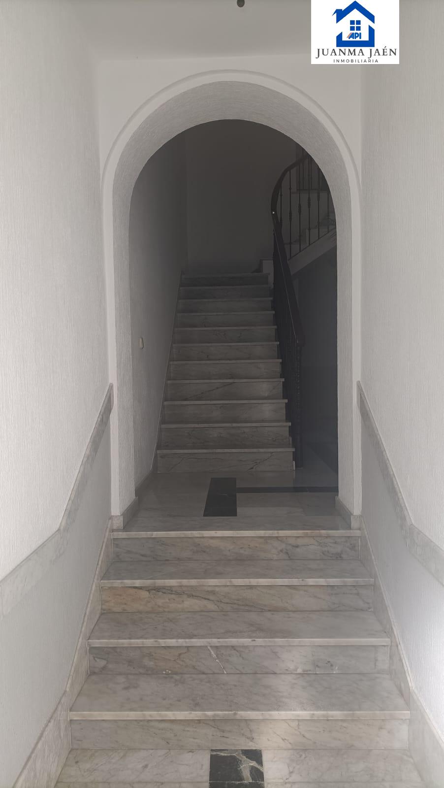For rent of office in San Fernando
