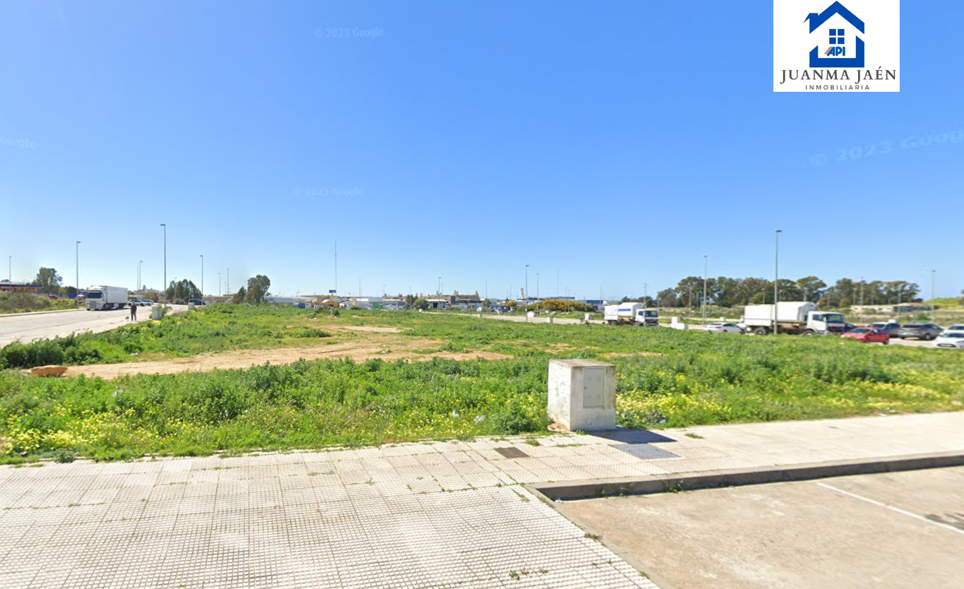 For rent of land in San Fernando