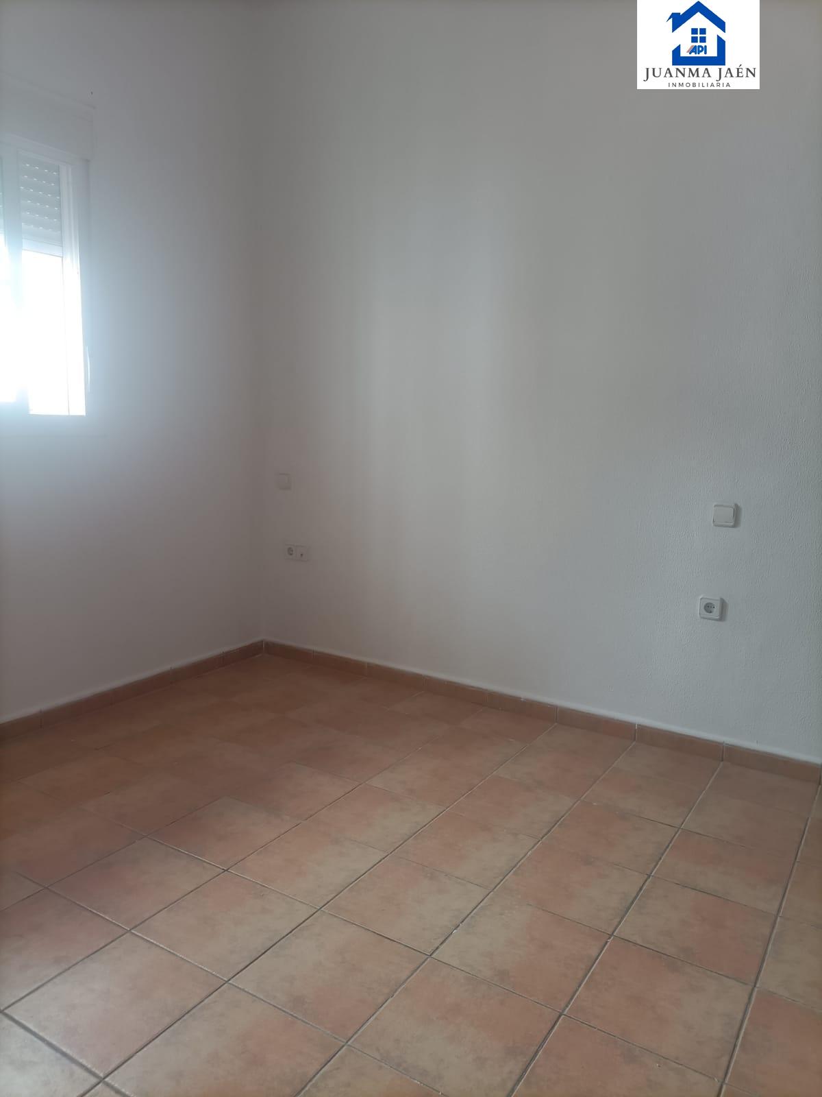 For sale of house in San Fernando