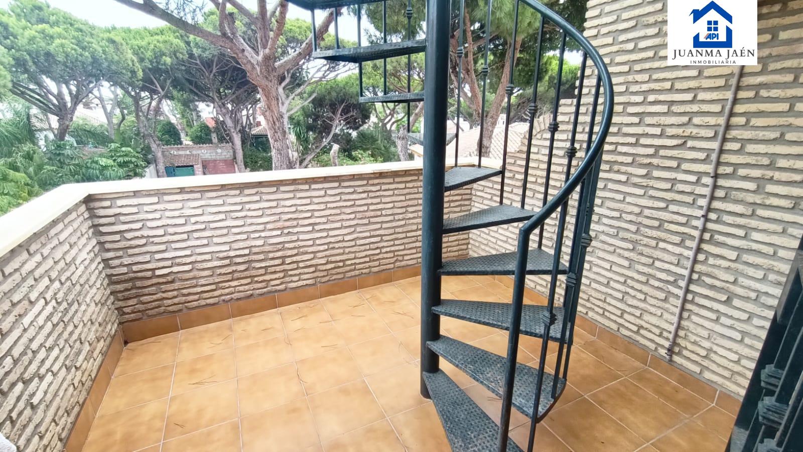 For sale of chalet in Chiclana de la Frontera