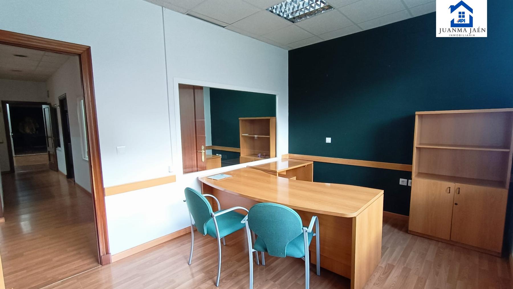 For sale of commercial in San Fernando