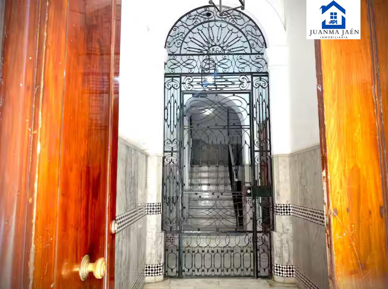 For sale of flat in Cádiz