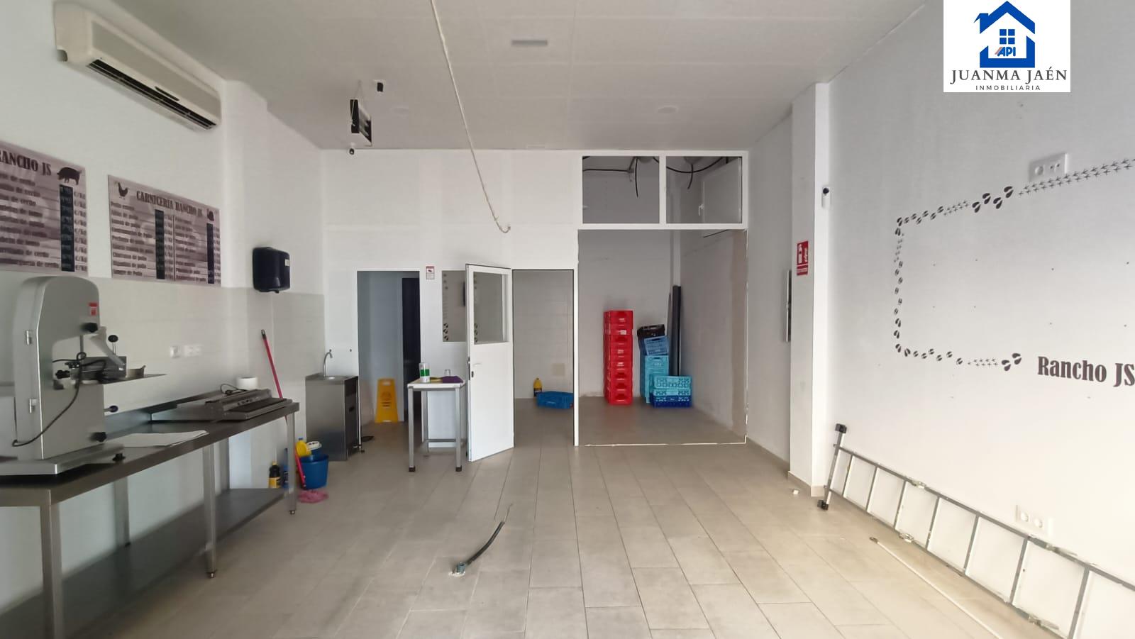 For sale of commercial in San Fernando
