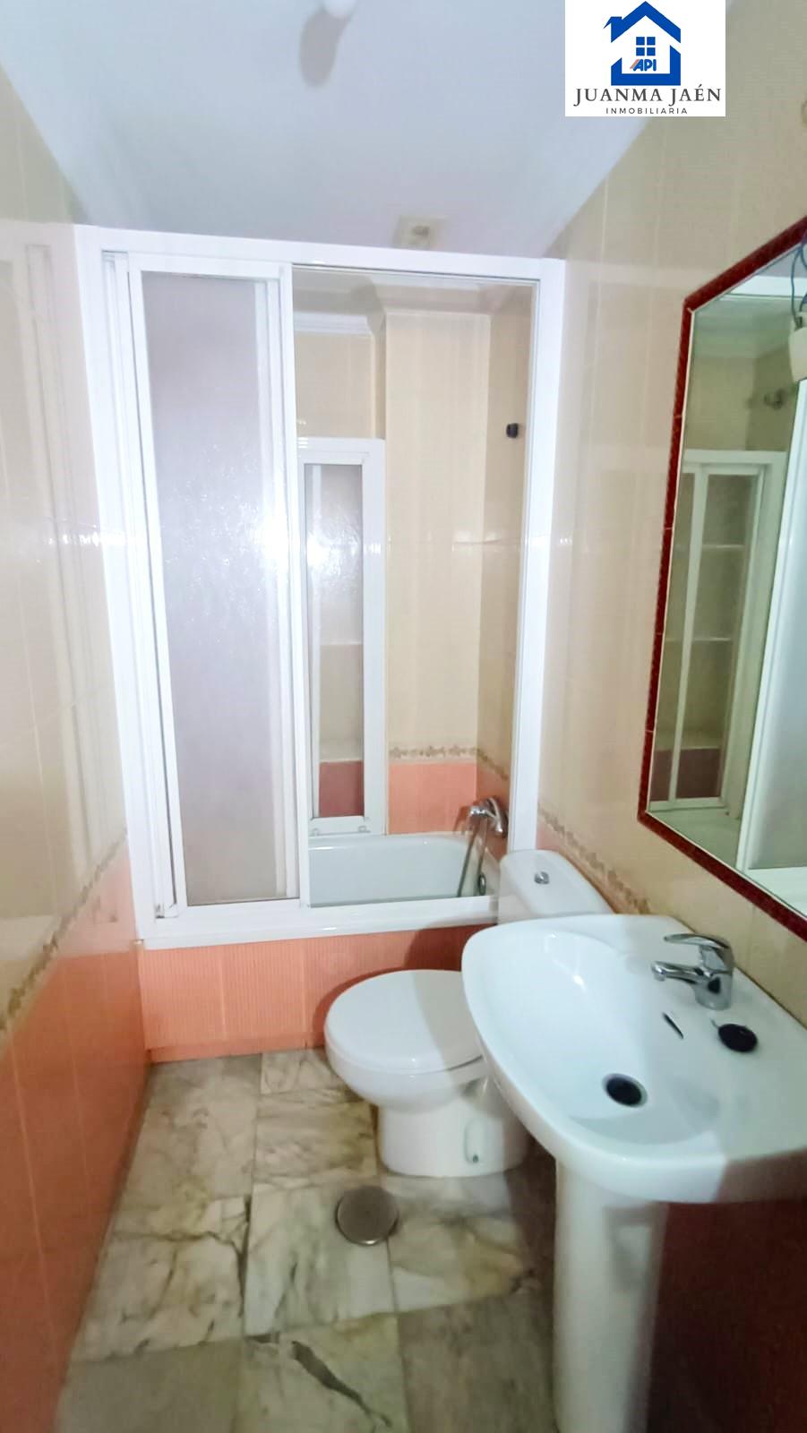 For sale of house in San Fernando