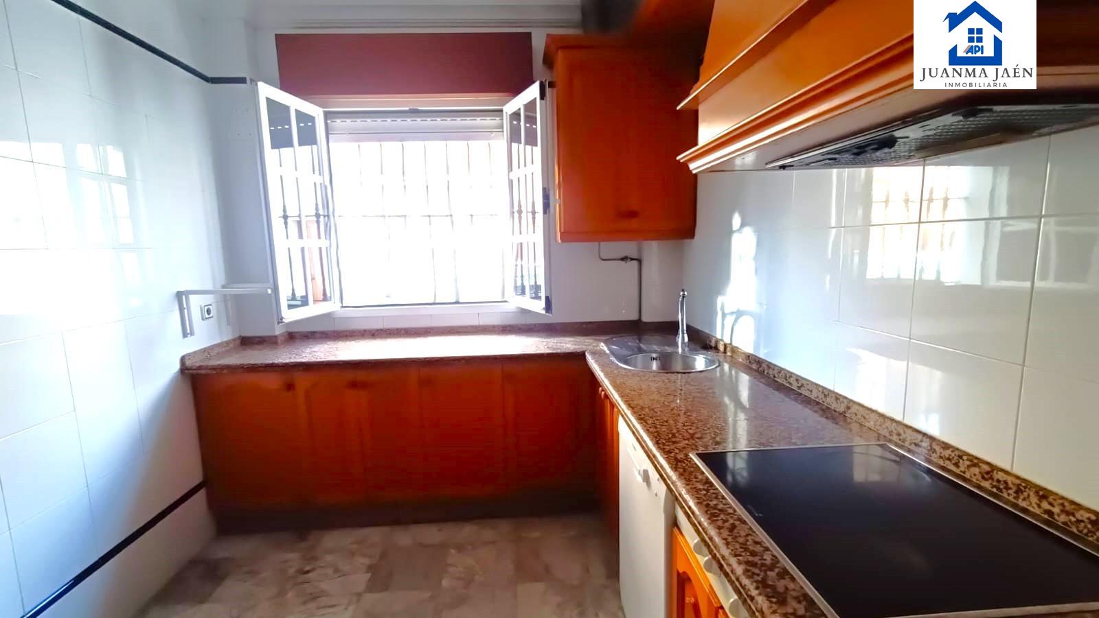 For sale of house in San Fernando
