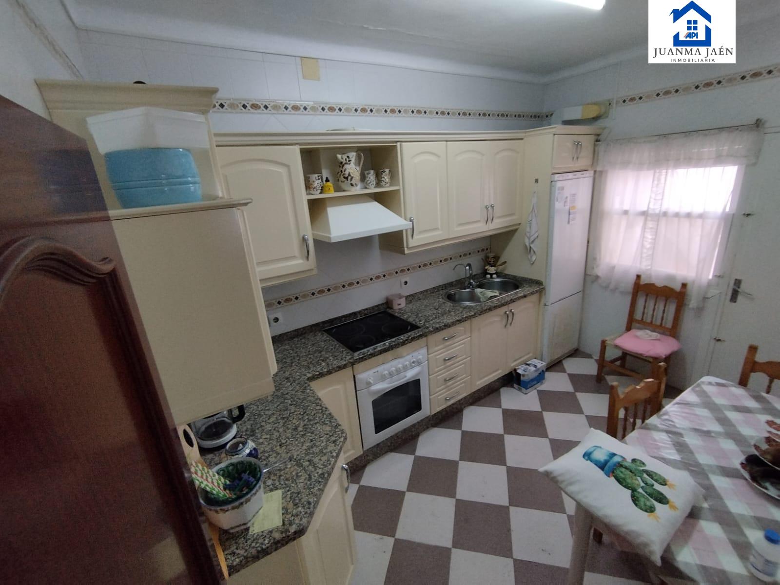 For sale of house in San Fernando