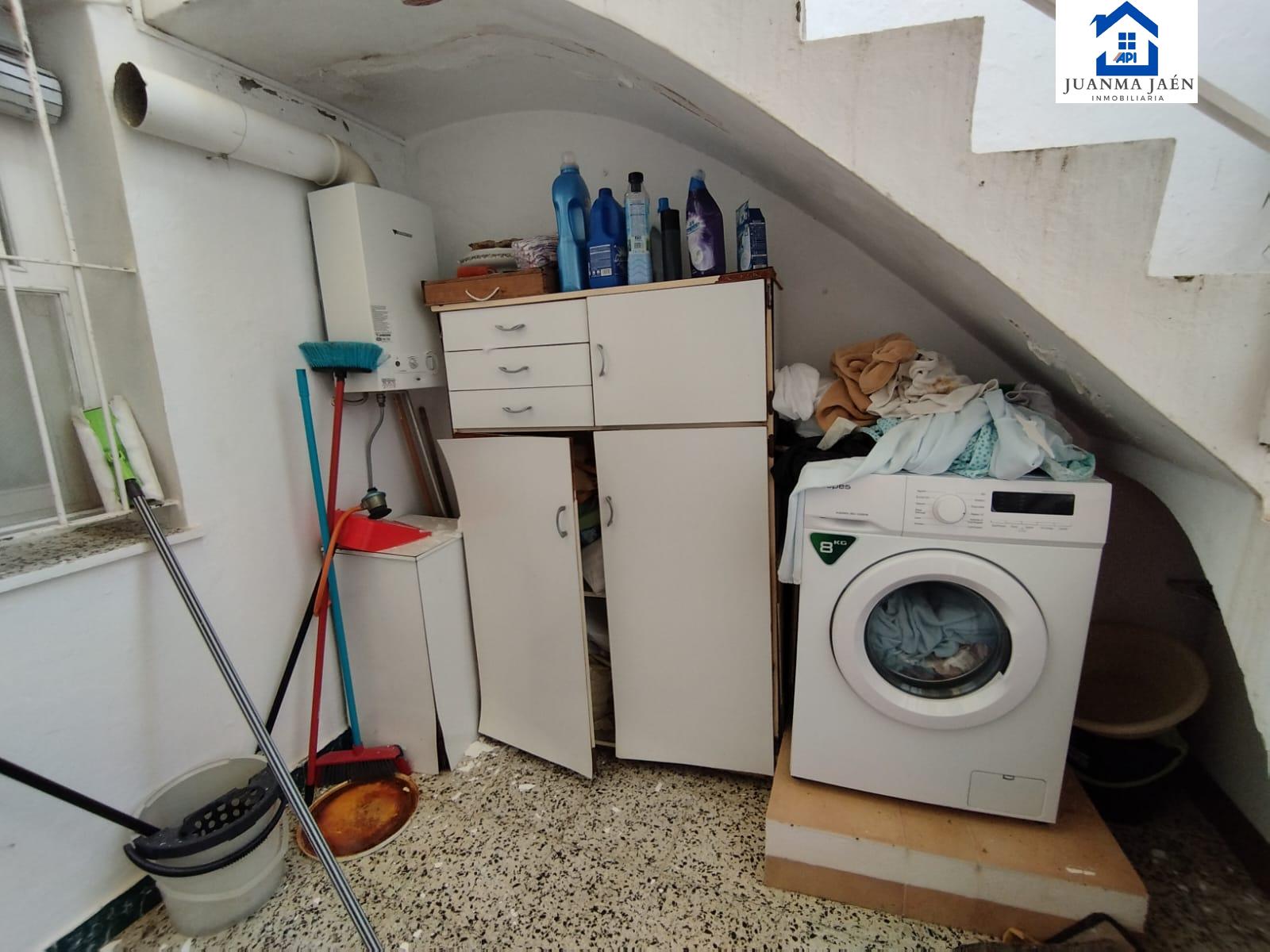 For sale of house in San Fernando