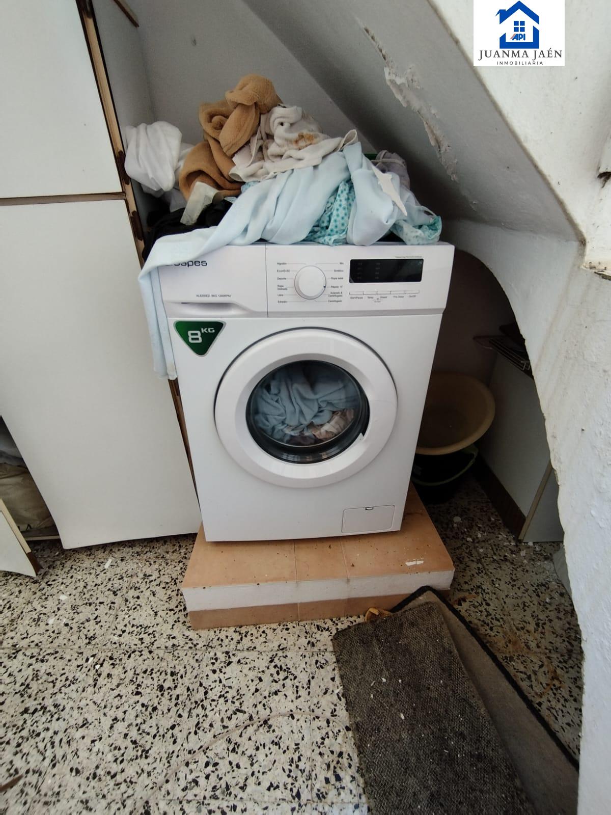 For sale of house in San Fernando