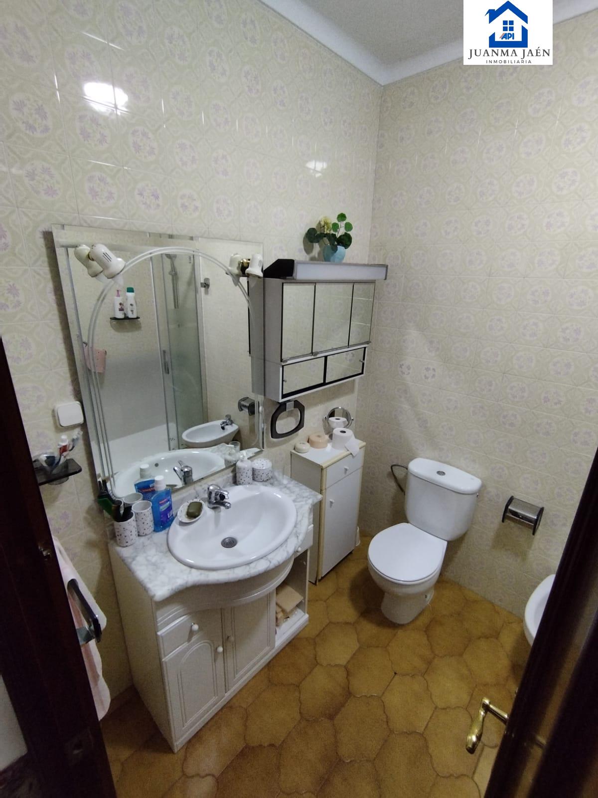 For sale of house in San Fernando