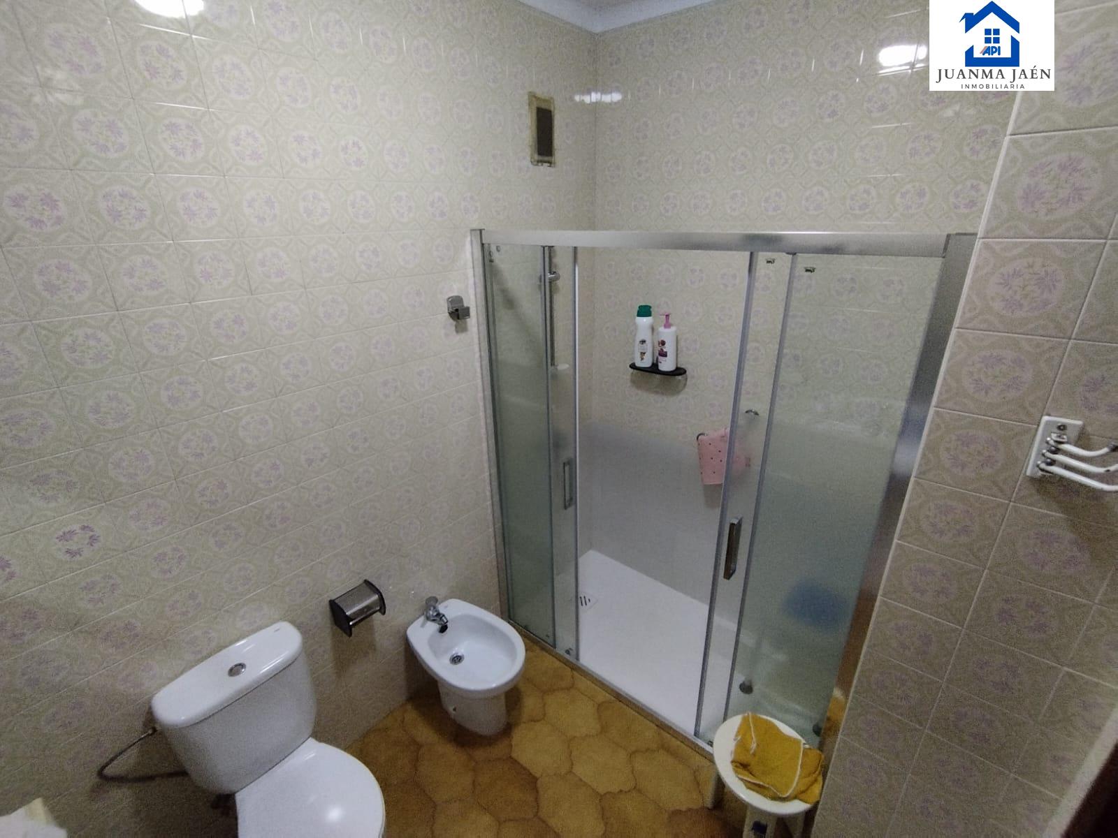 For sale of house in San Fernando