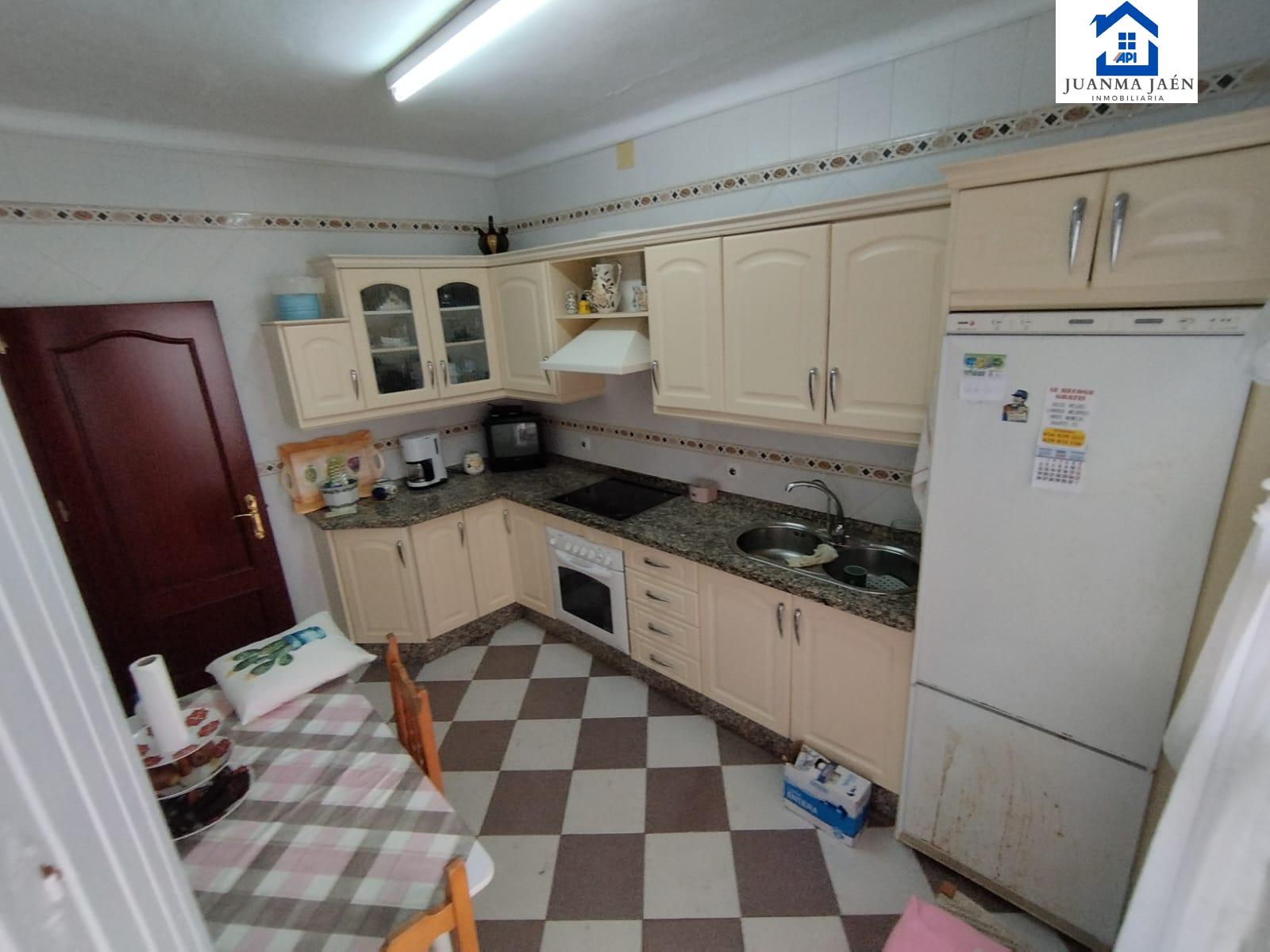 For sale of house in San Fernando