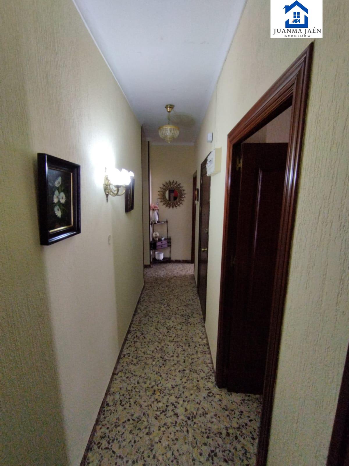 For sale of house in San Fernando