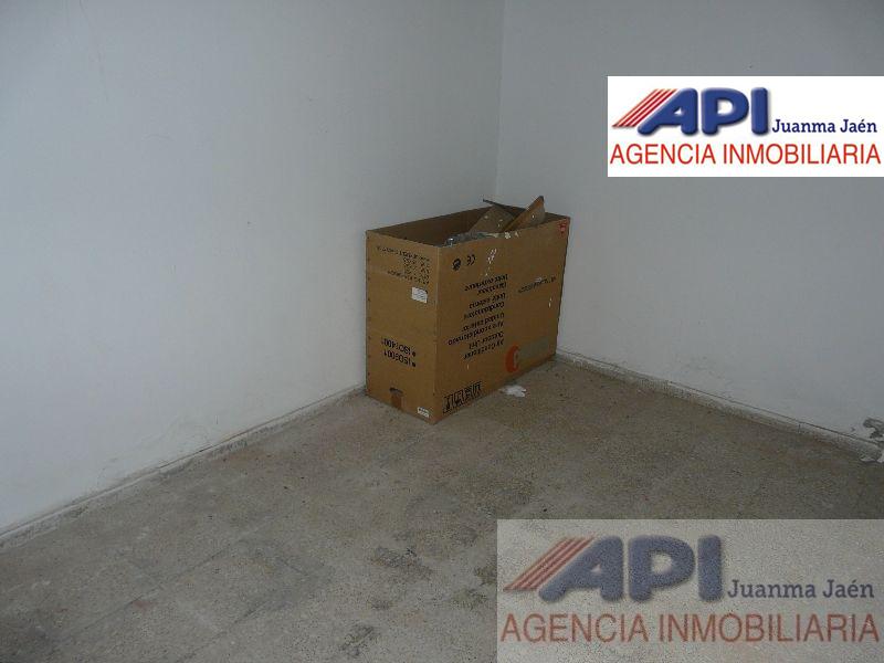 For rent of commercial in San Fernando