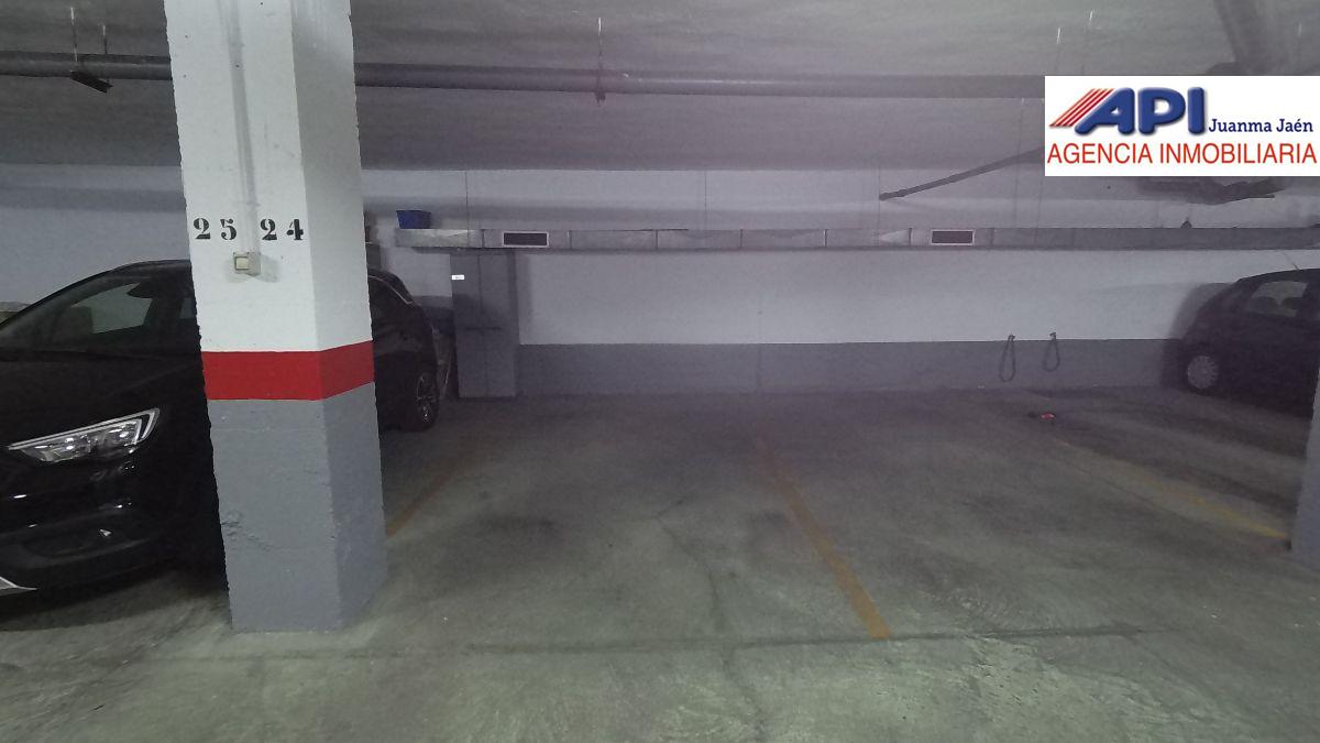 For sale of garage in San Fernando