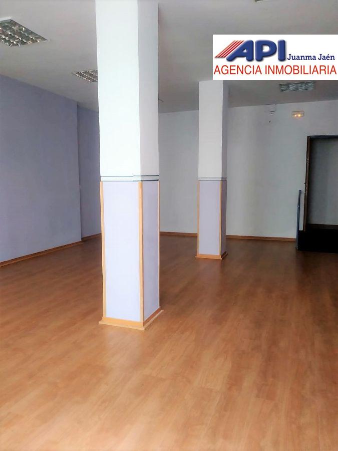 For rent of commercial in San Fernando