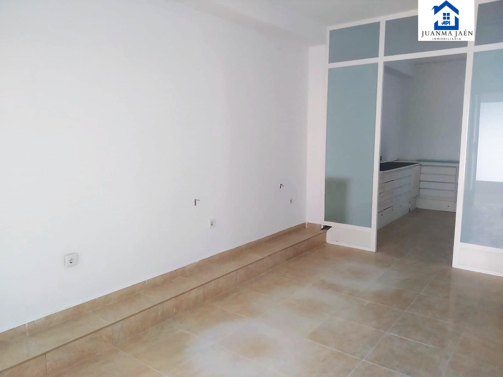 For sale of commercial in San Fernando