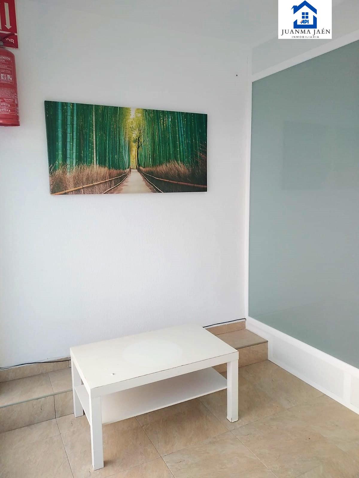 For sale of commercial in San Fernando