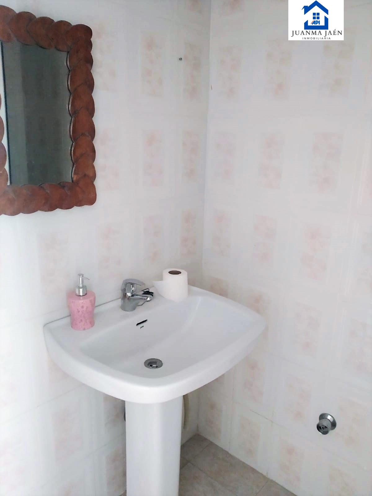 For sale of commercial in San Fernando