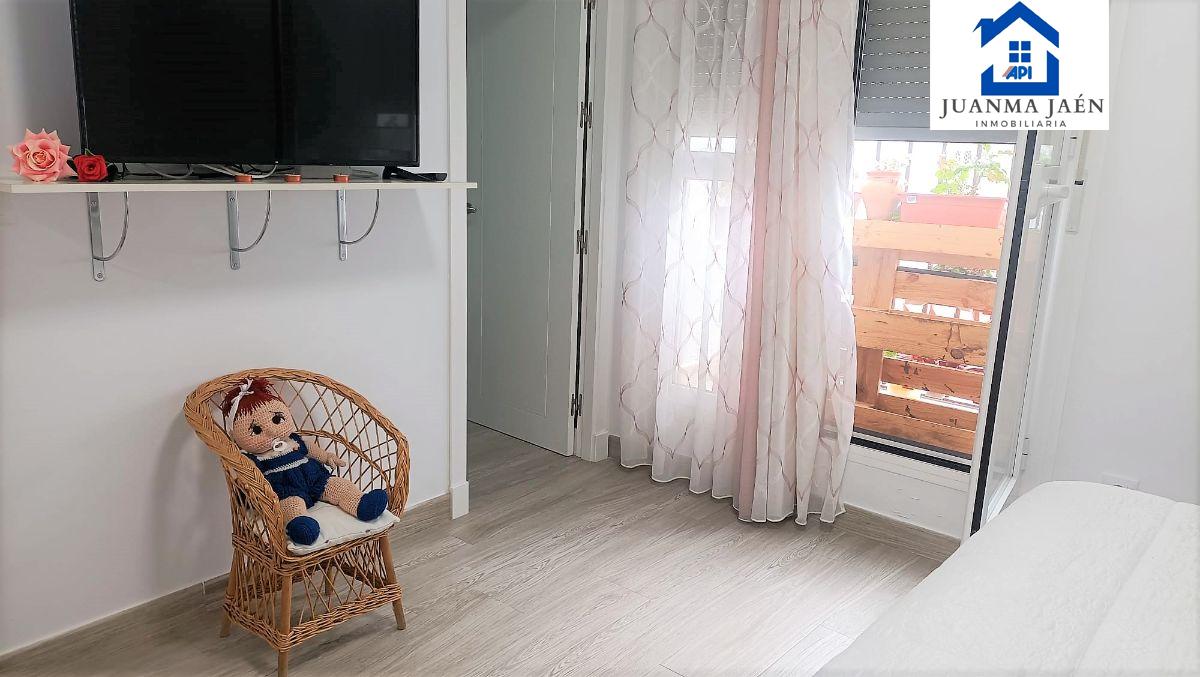 For sale of house in San Fernando