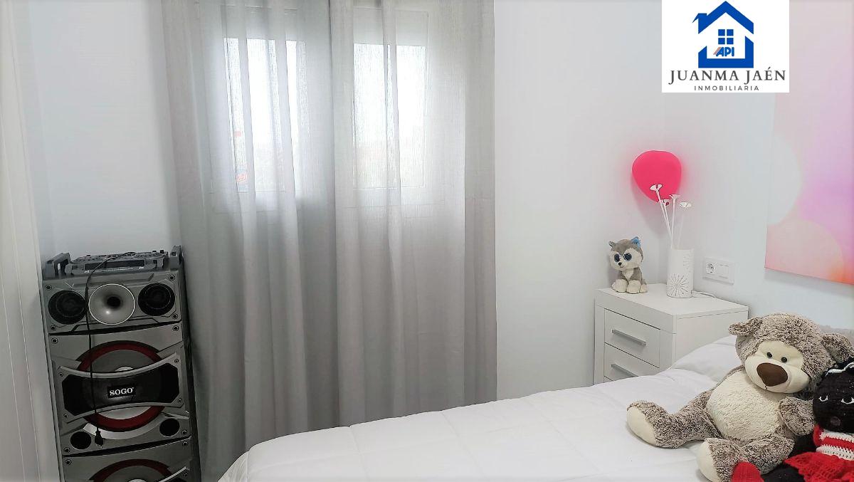 For sale of house in San Fernando