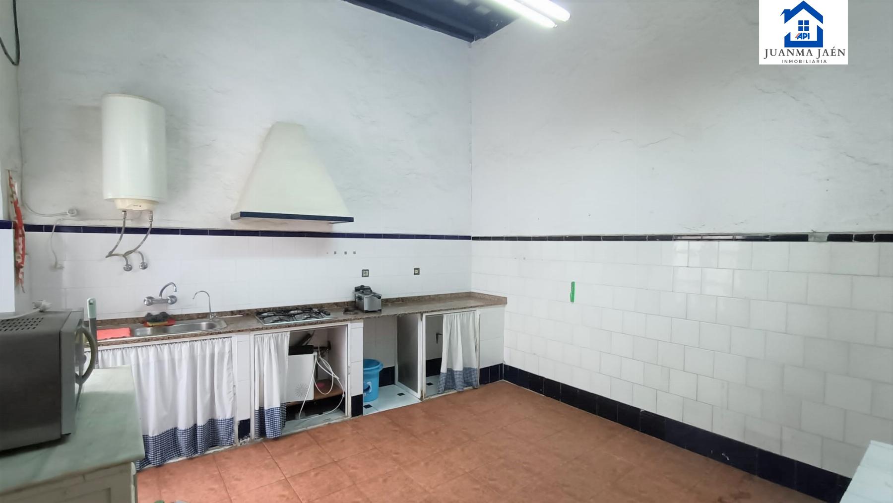 For sale of house in San Fernando