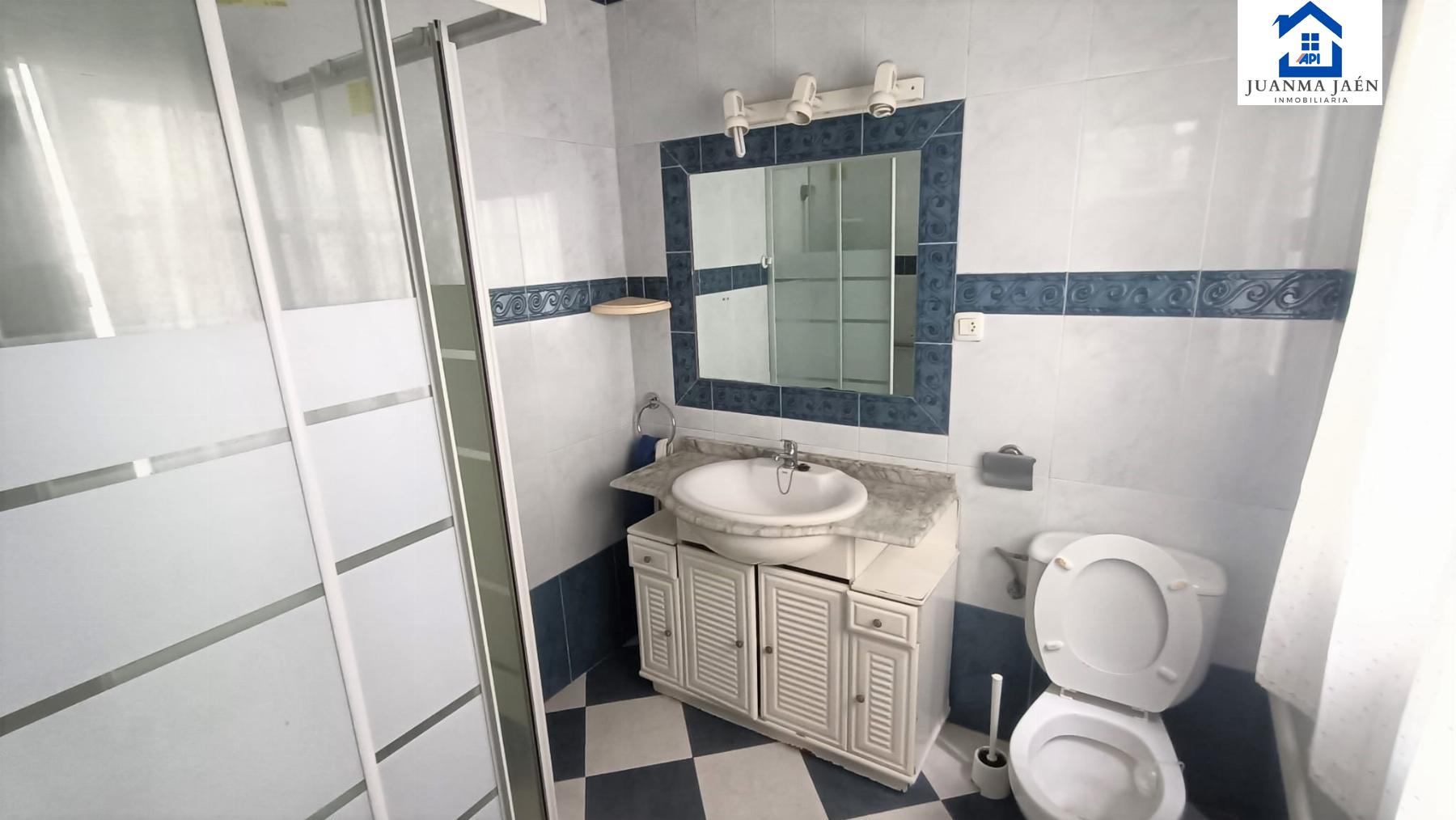 For sale of house in San Fernando