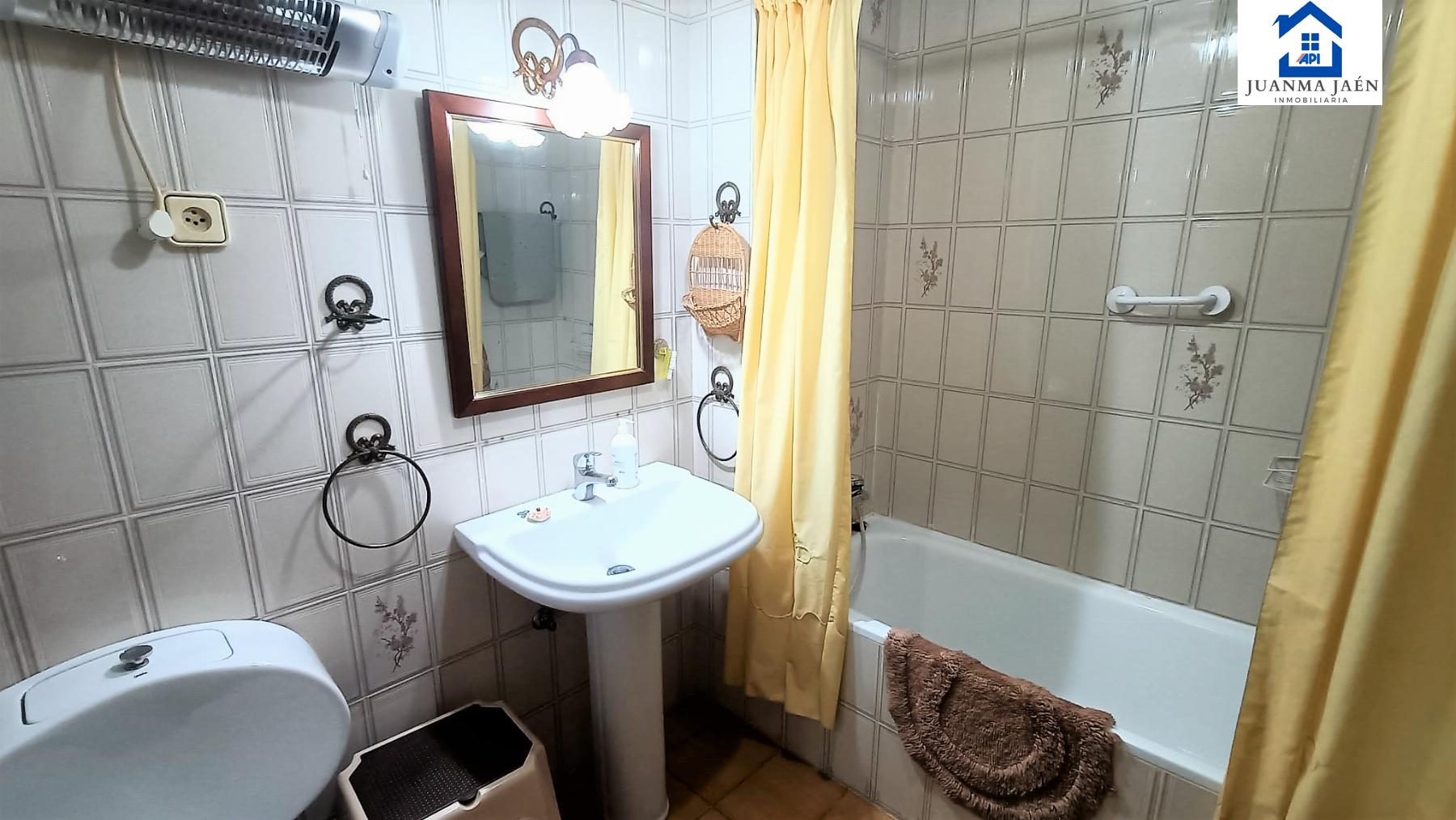 For sale of flat in San Fernando
