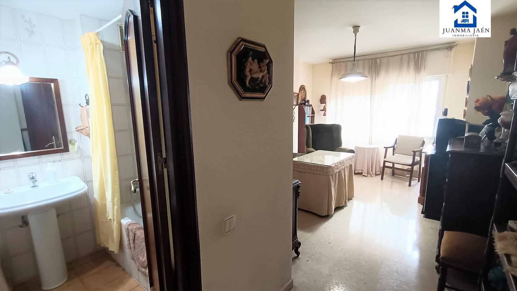 For sale of flat in San Fernando