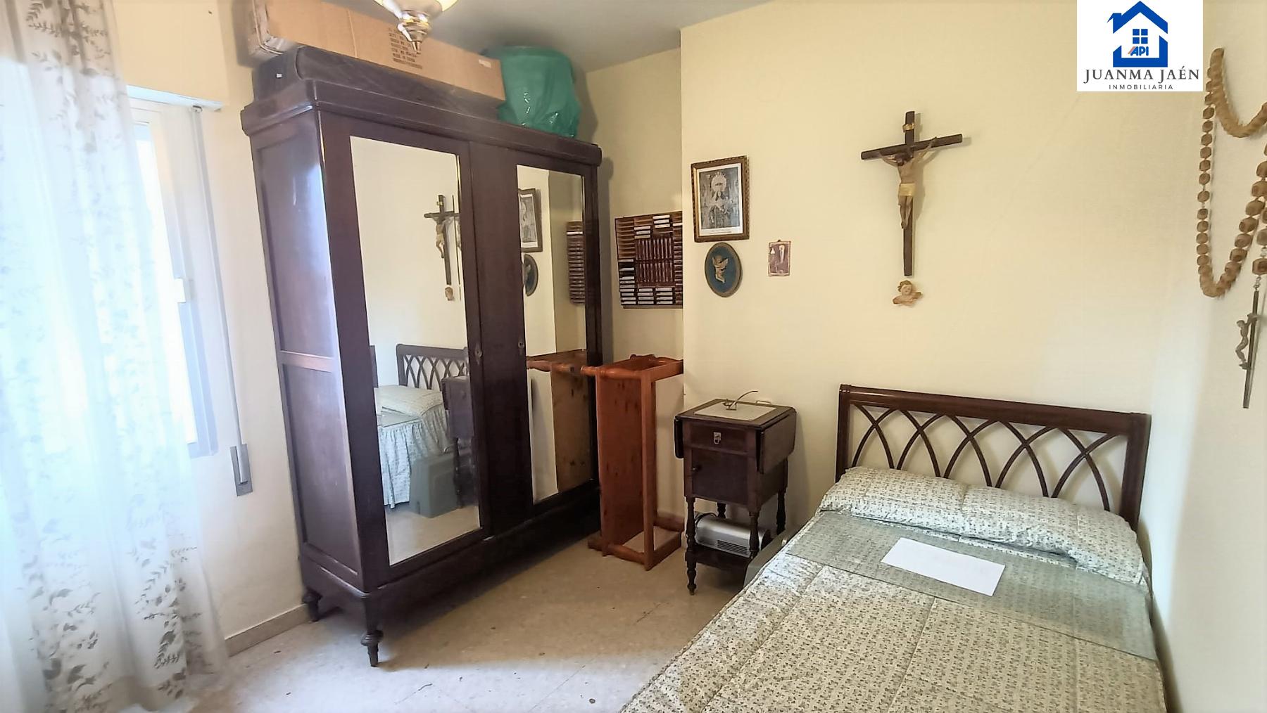 For sale of flat in San Fernando