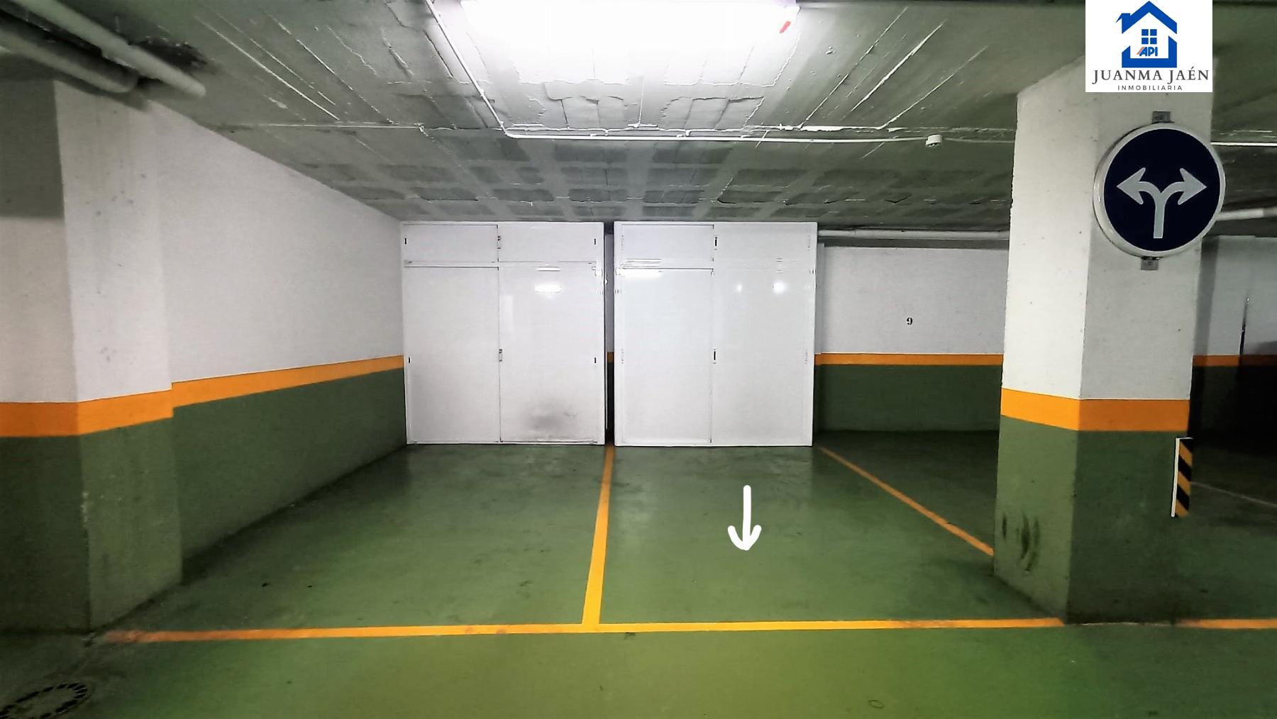 For sale of garage in San Fernando