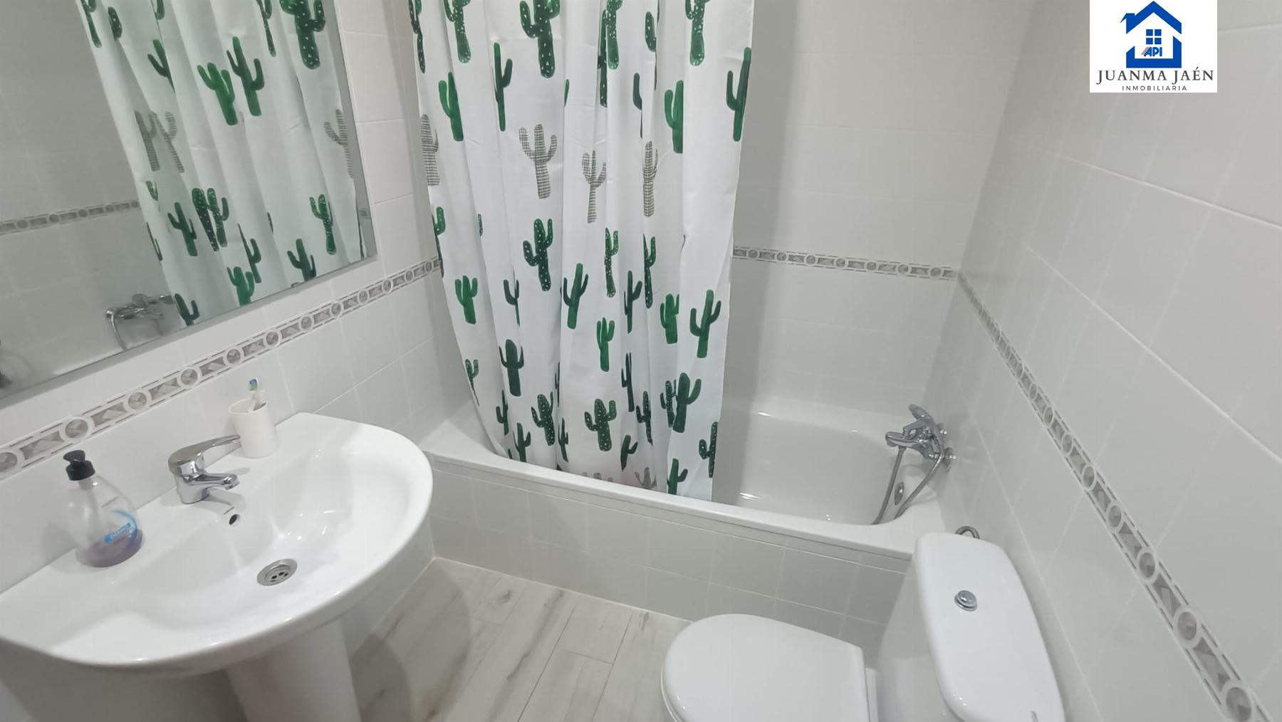 For sale of house in San Fernando