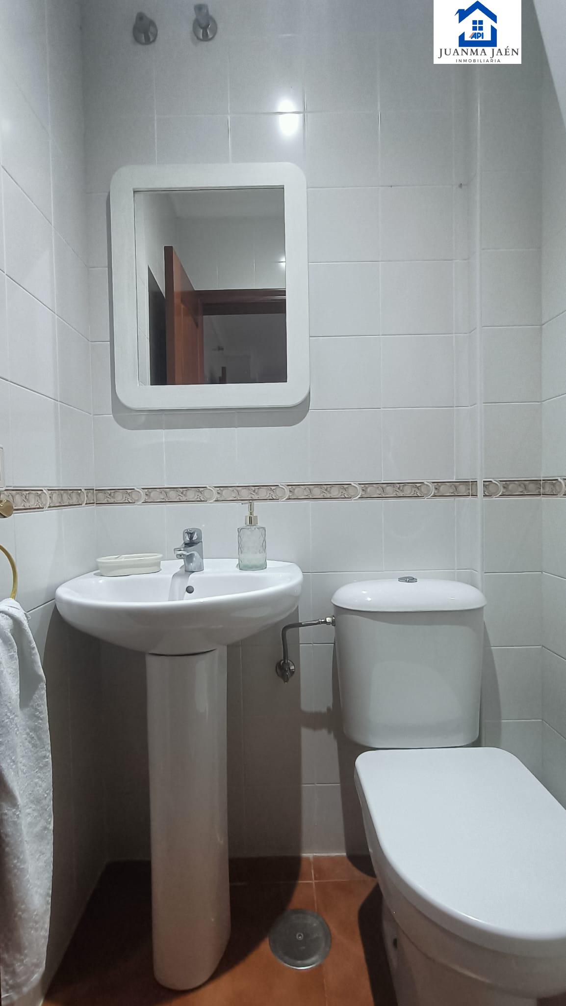 For sale of house in San Fernando