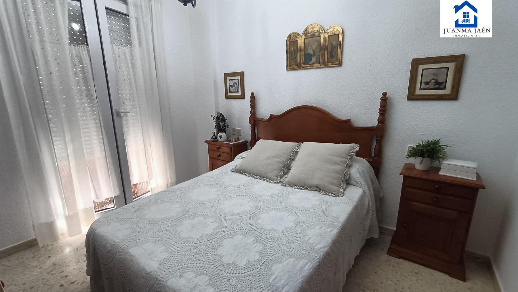For sale of house in San Fernando