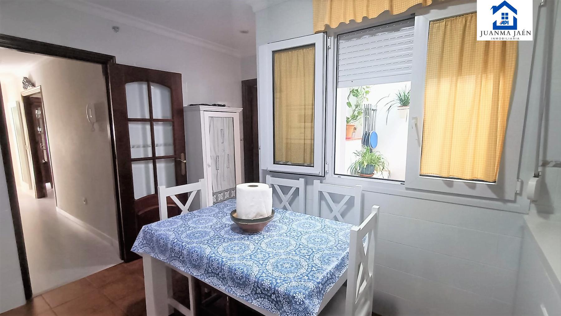 For sale of house in San Fernando