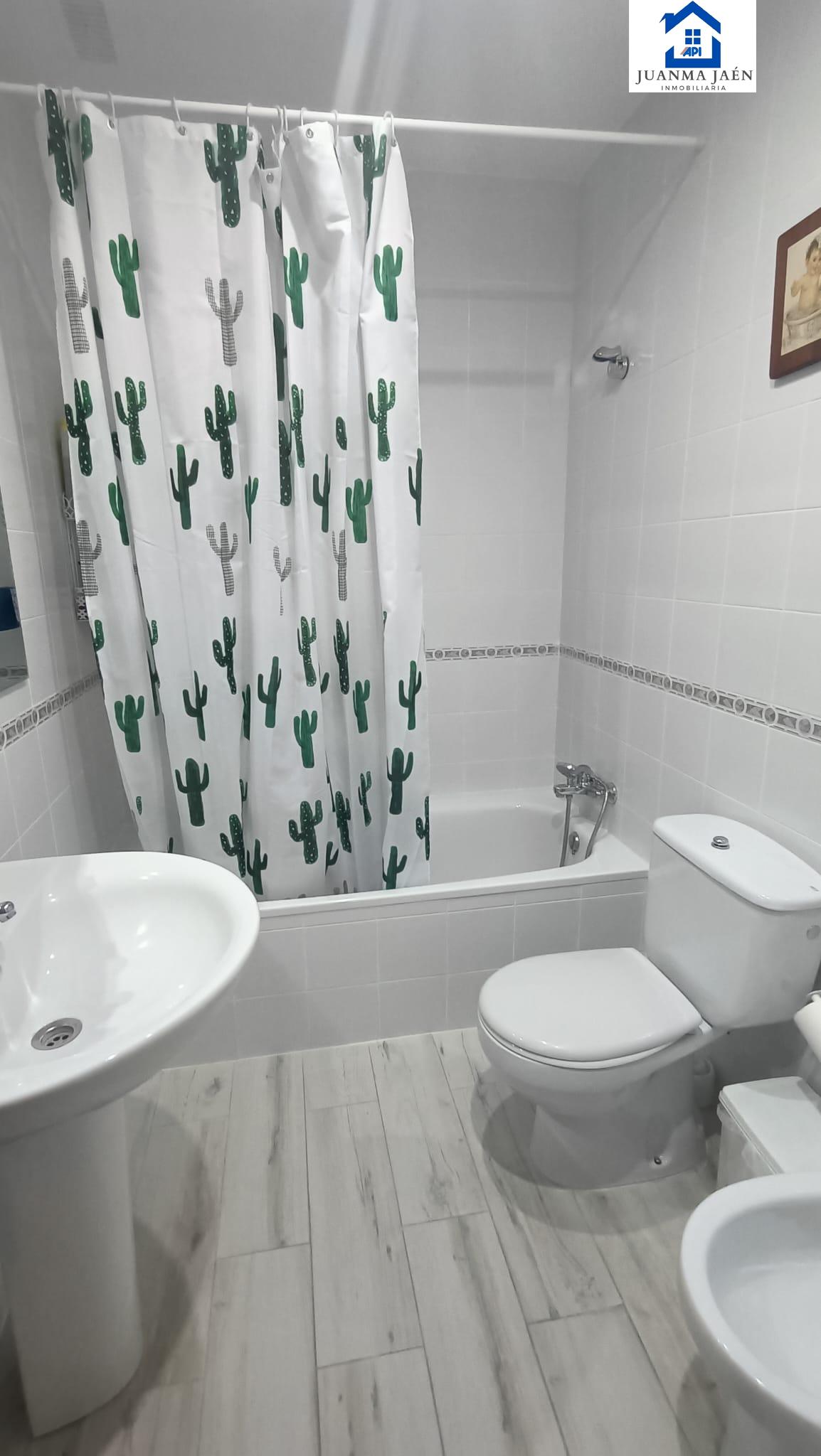 For sale of house in San Fernando