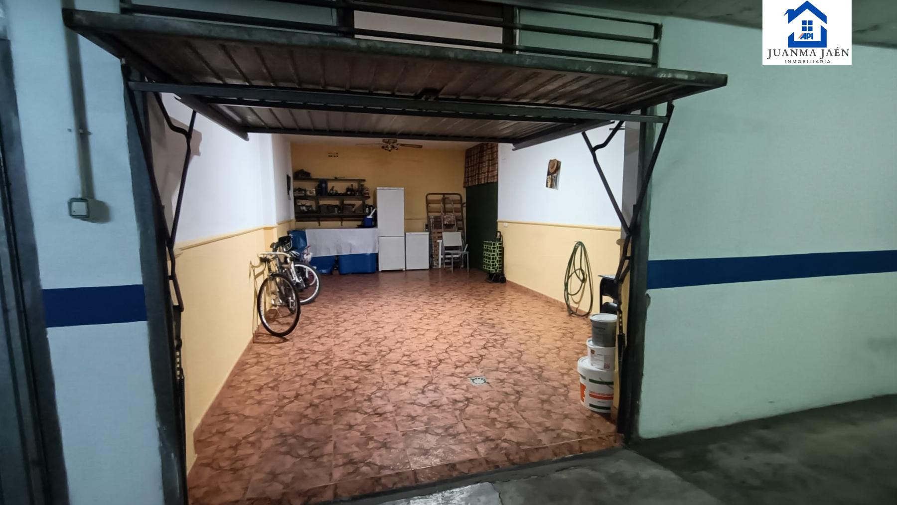 For sale of house in San Fernando