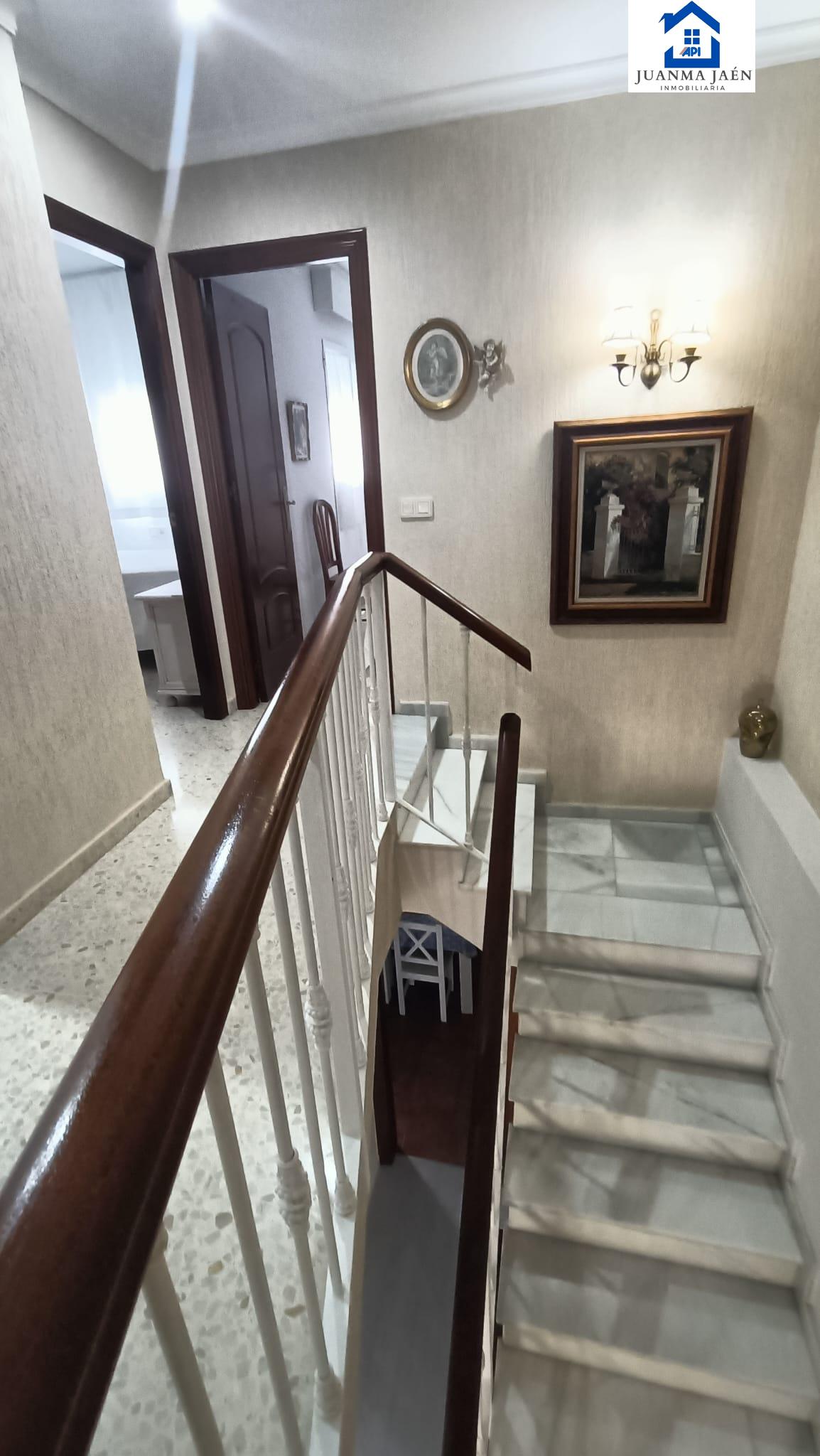 For sale of house in San Fernando