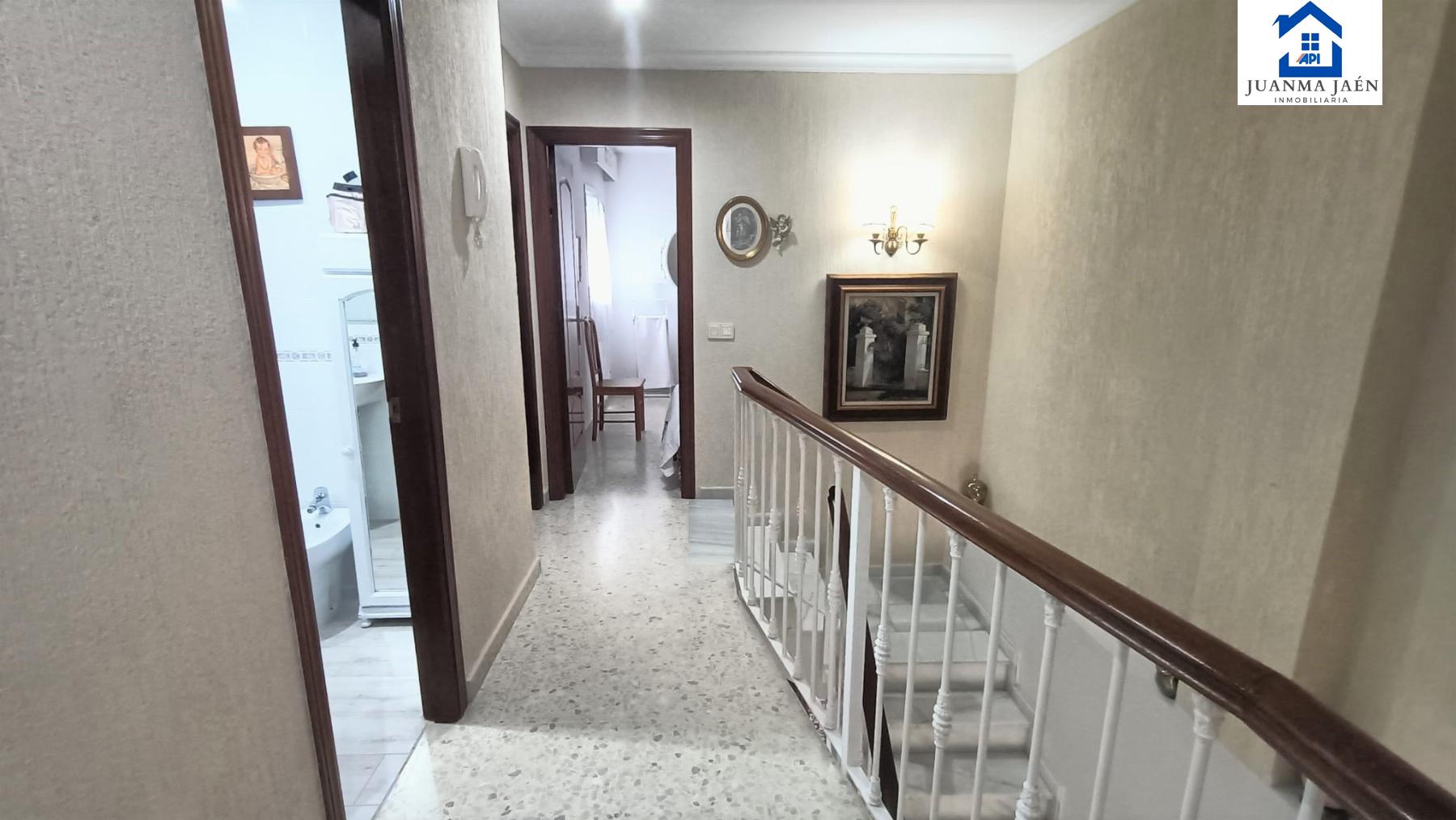 For sale of house in San Fernando
