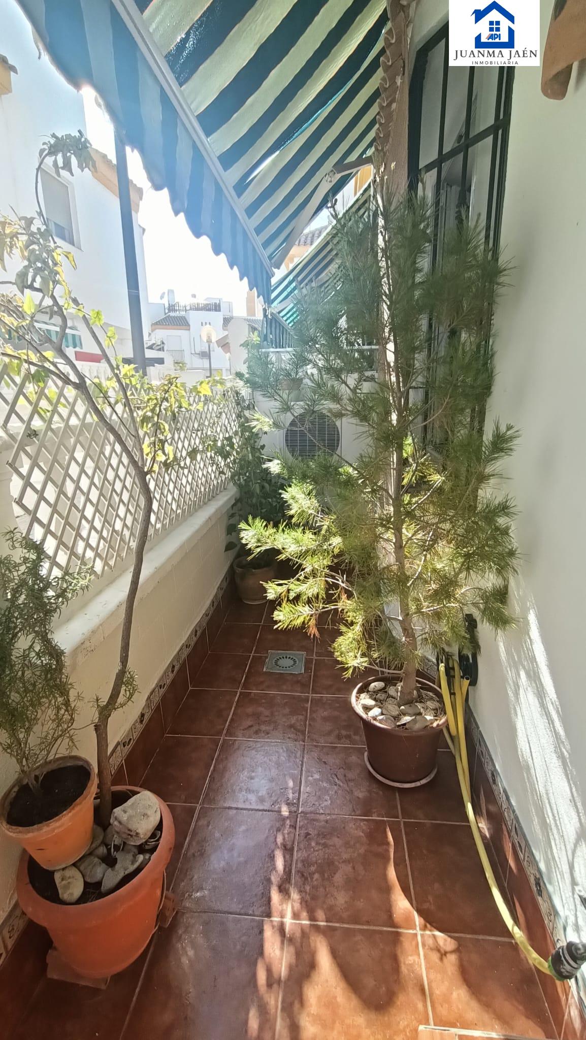 For sale of house in San Fernando