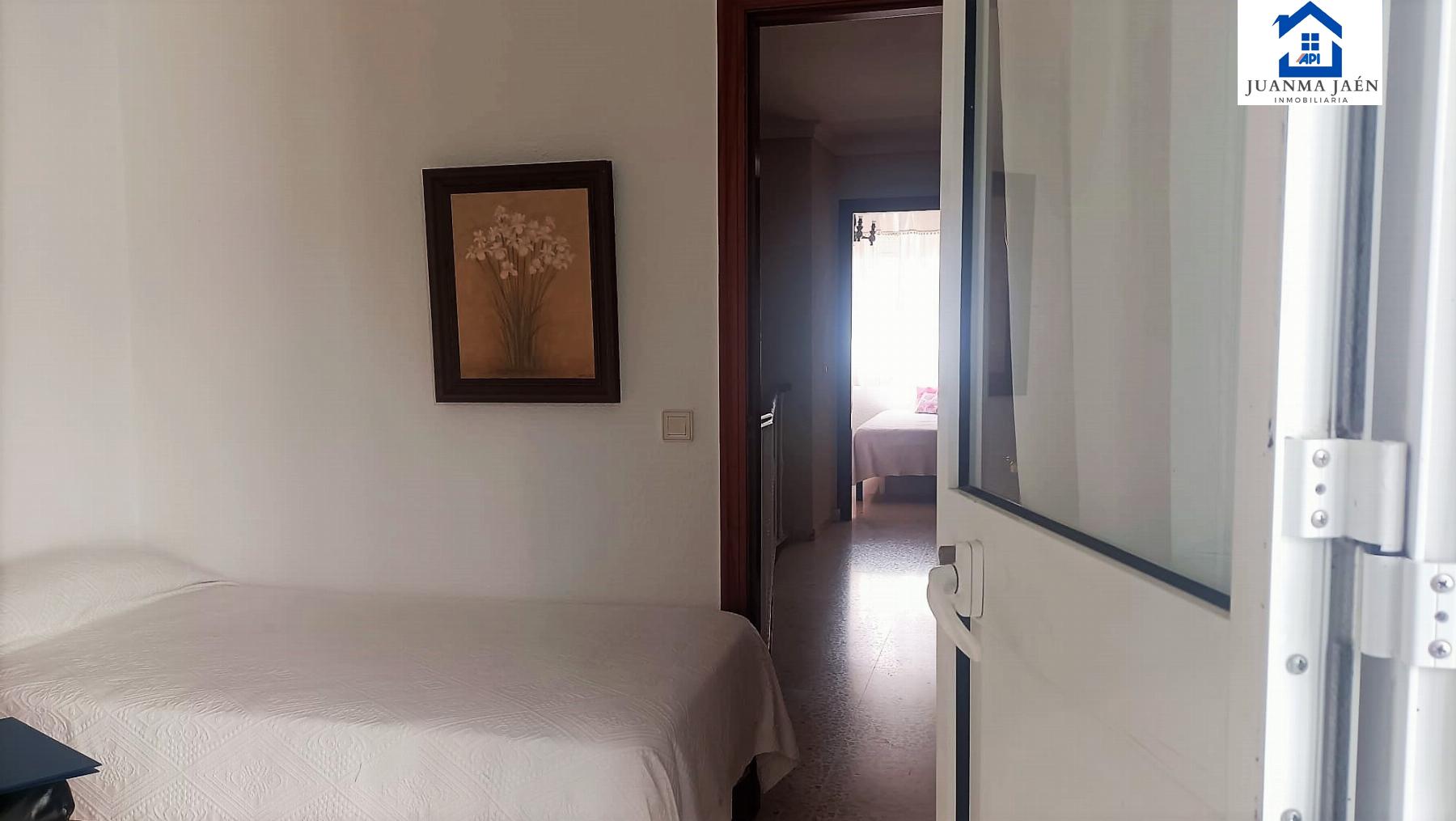 For sale of house in San Fernando