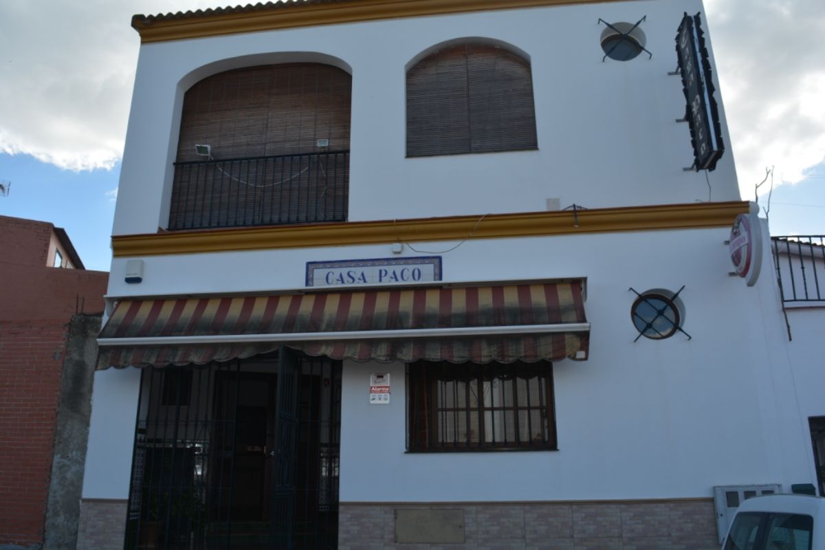 For sale of commercial in Burguillos