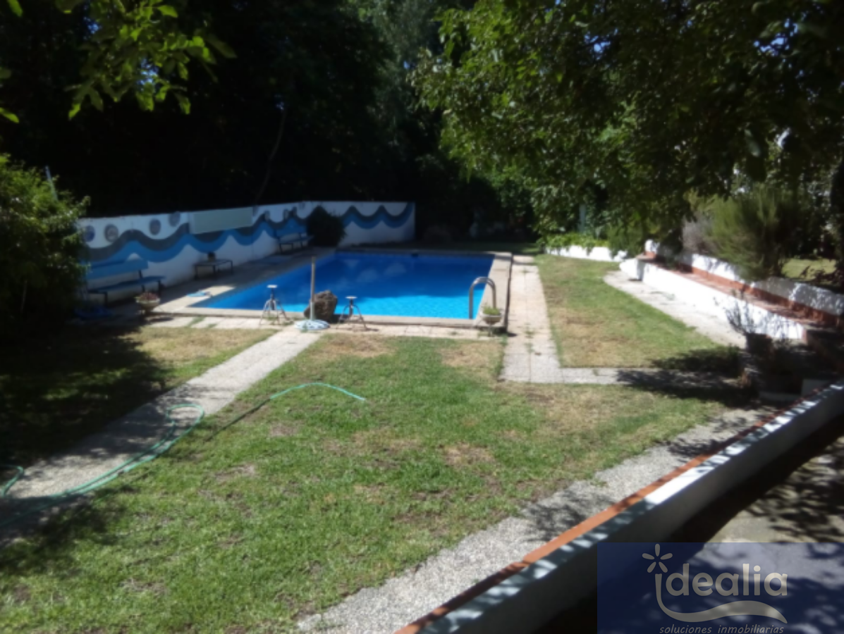 For sale of chalet in Constantina