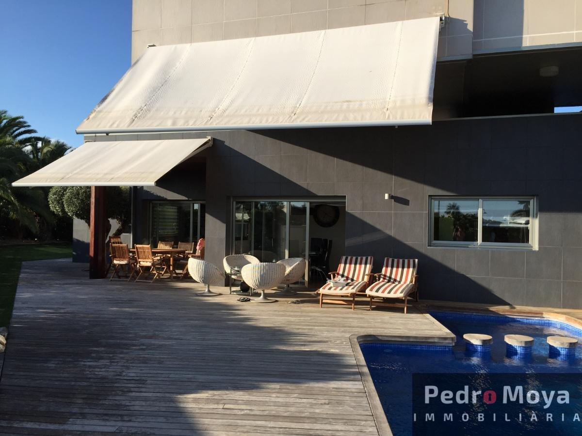 For sale of chalet in Cambrils