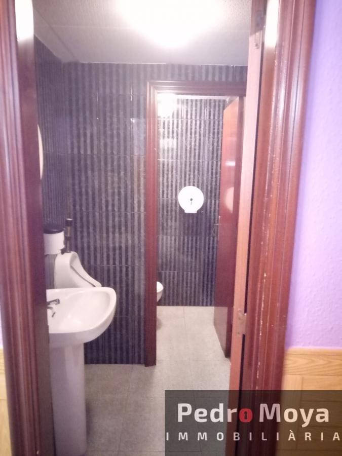 For sale of premises in Reus