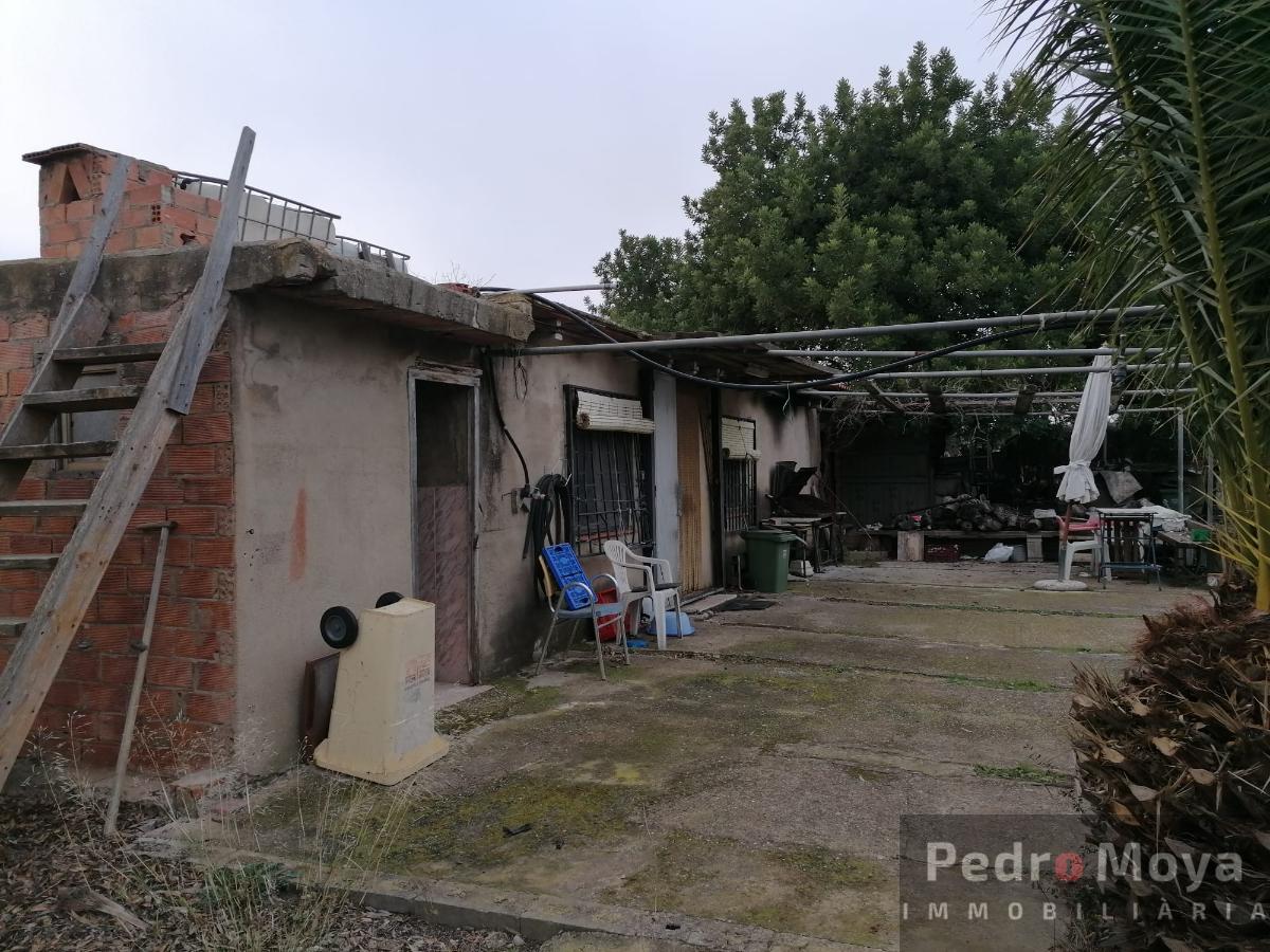 For sale of rural property in Montbrió del Camp