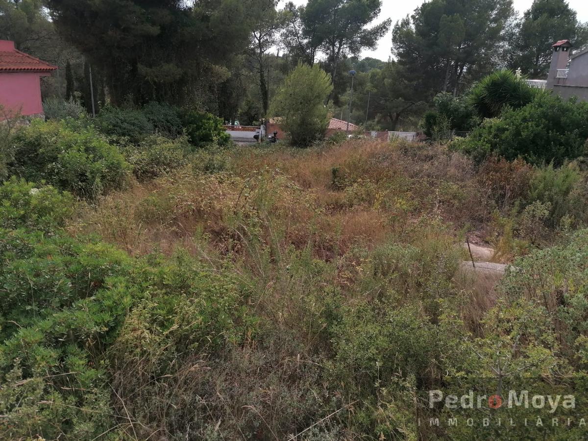 For sale of land in Tarragona