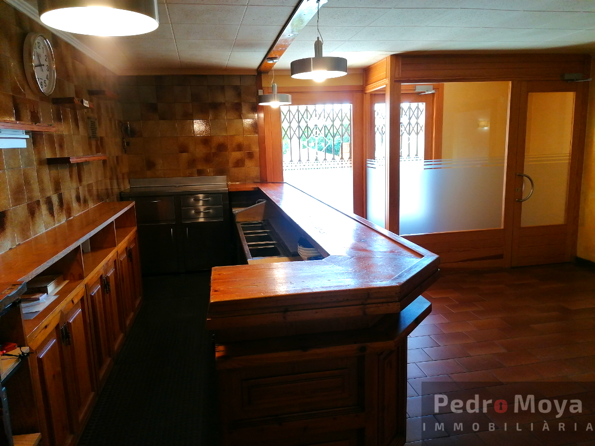 For sale of commercial in Vimbodí